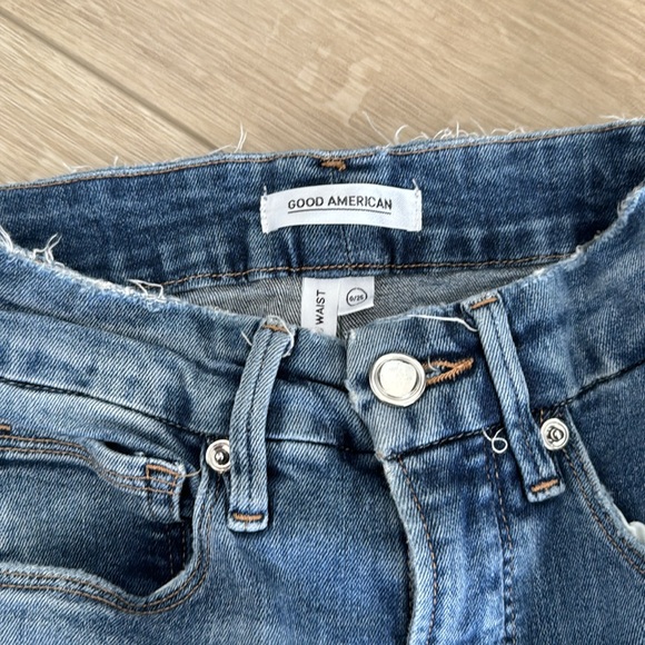 Good American Good Waist Hi Rise Light Compression Jeans Size 25 - Picture 3 of 5